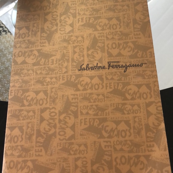 New Creations Salvatore Ferragamo new numbered 145/150. 1938   Originally made . - Picture 10 of 10